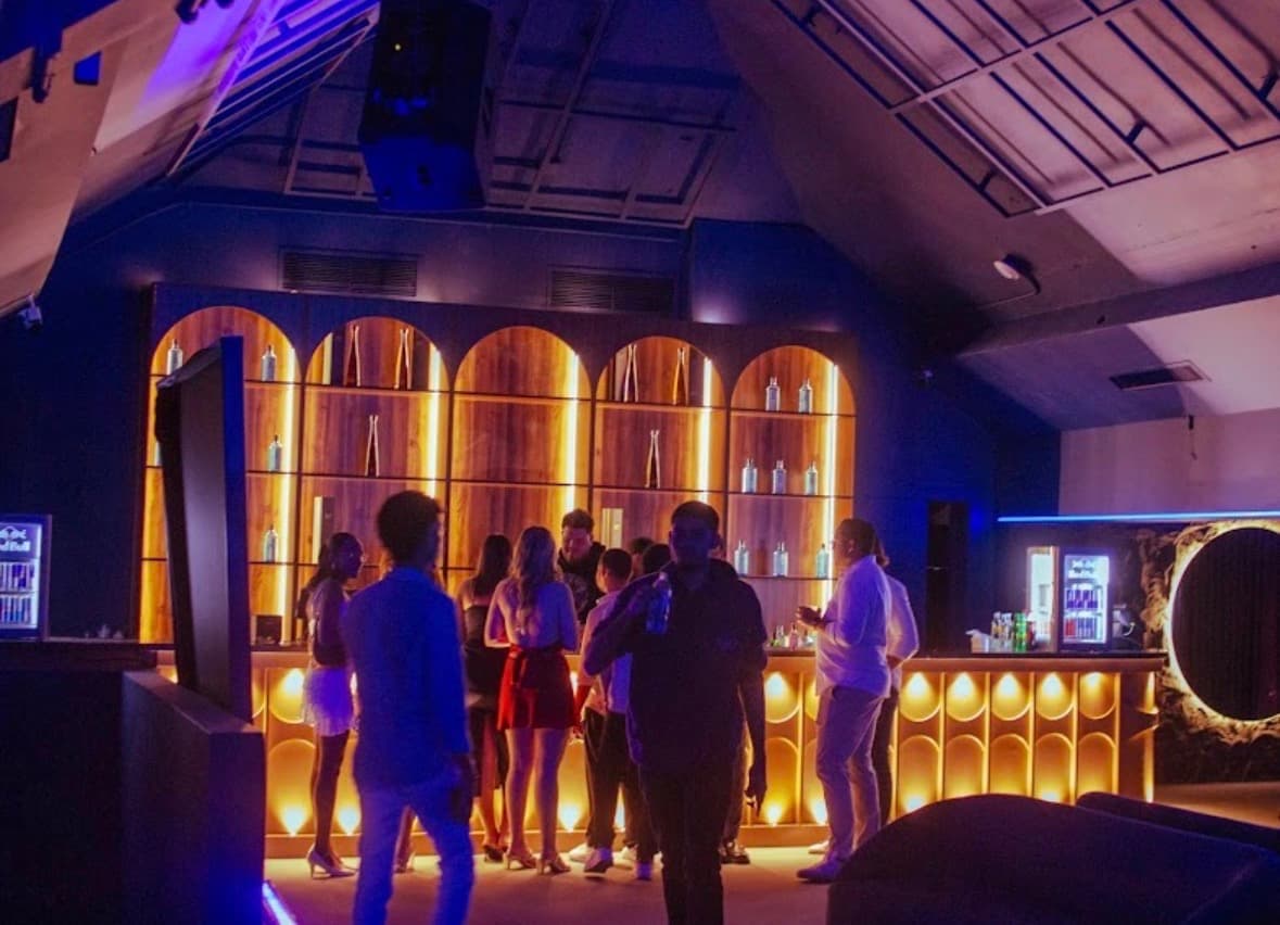 Interior Lucia